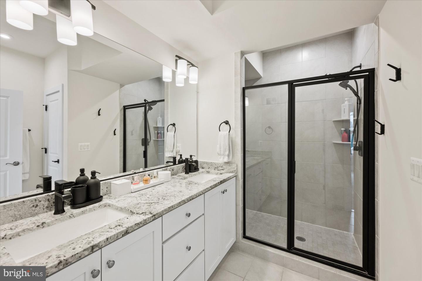 2236 S GLEBE RD, ARLINGTON, Virginia 22206, 4 Bedrooms Bedrooms, ,4 BathroomsBathrooms,Residential,For sale,2236 S GLEBE RD,VAAR2069298 MLS # VAAR2069298