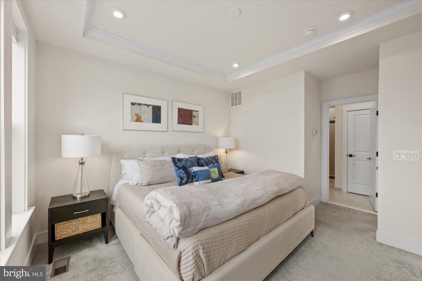 2236 S GLEBE RD, ARLINGTON, Virginia 22206, 4 Bedrooms Bedrooms, ,4 BathroomsBathrooms,Residential,For sale,2236 S GLEBE RD,VAAR2069298 MLS # VAAR2069298