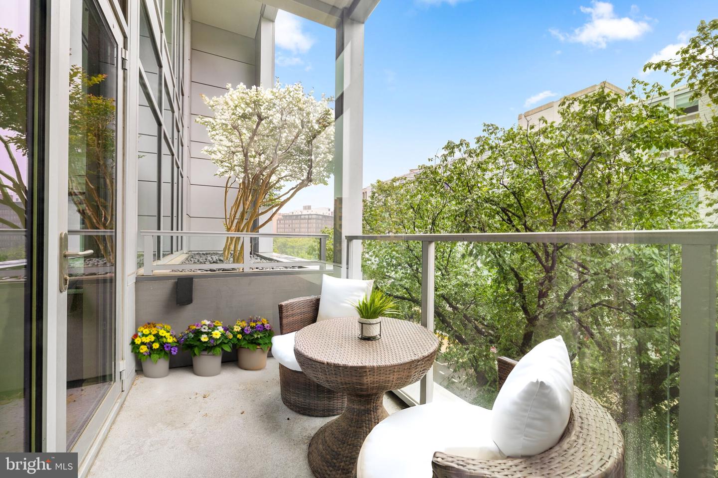 1177 22ND ST NW #4F, WASHINGTON, District Of Columbia 20037, 2 Bedrooms Bedrooms, ,2 BathroomsBathrooms,Residential,For sale,1177 22ND ST NW #4F,DCDC2247770 MLS # DCDC2247770