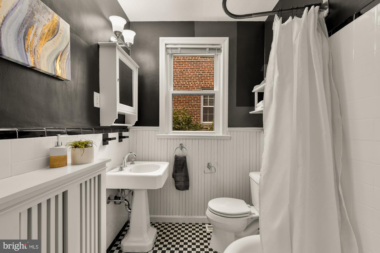 5413 31ST ST NW, WASHINGTON, District Of Columbia 20015, 4 Bedrooms Bedrooms, ,2 BathroomsBathrooms,Residential,For sale,5413 31ST ST NW,DCDC2247780 MLS # DCDC2247780