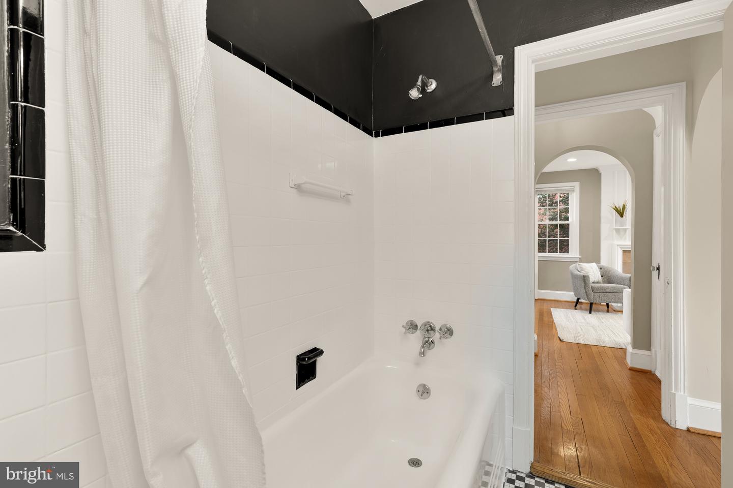 5413 31ST ST NW, WASHINGTON, District Of Columbia 20015, 4 Bedrooms Bedrooms, ,2 BathroomsBathrooms,Residential,For sale,5413 31ST ST NW,DCDC2247780 MLS # DCDC2247780