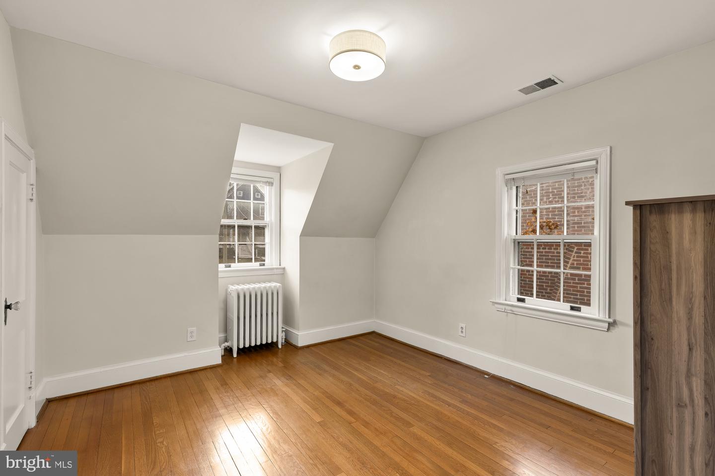 5413 31ST ST NW, WASHINGTON, District Of Columbia 20015, 4 Bedrooms Bedrooms, ,2 BathroomsBathrooms,Residential,For sale,5413 31ST ST NW,DCDC2247780 MLS # DCDC2247780