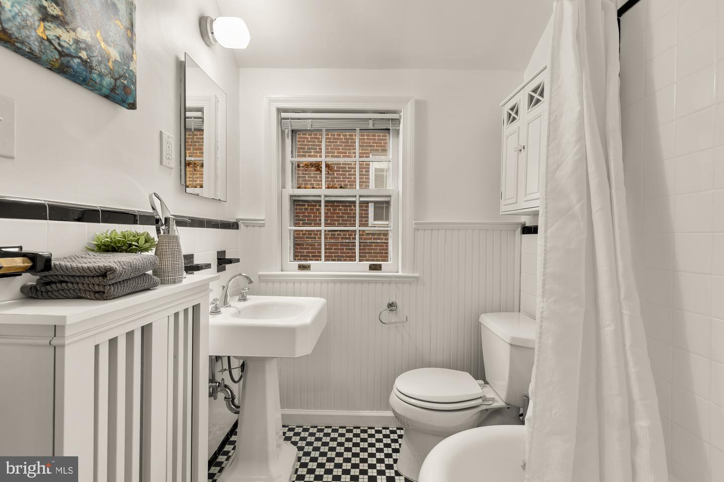 5413 31ST ST NW, WASHINGTON, District Of Columbia 20015, 4 Bedrooms Bedrooms, ,2 BathroomsBathrooms,Residential,For sale,5413 31ST ST NW,DCDC2247780 MLS # DCDC2247780