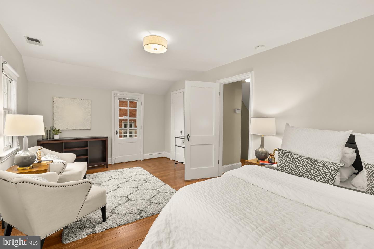 5413 31ST ST NW, WASHINGTON, District Of Columbia 20015, 4 Bedrooms Bedrooms, ,2 BathroomsBathrooms,Residential,For sale,5413 31ST ST NW,DCDC2247780 MLS # DCDC2247780