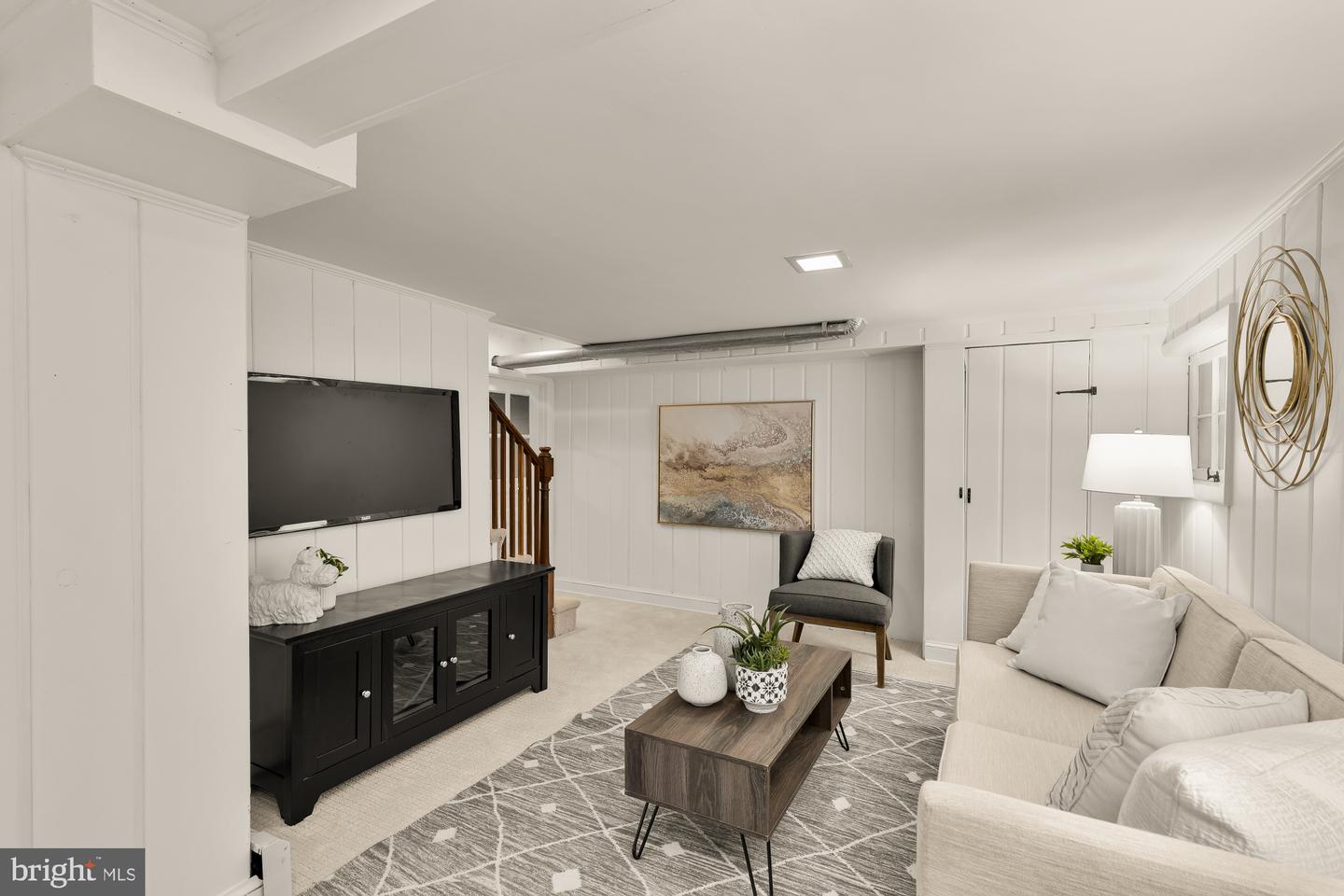 5413 31ST ST NW, WASHINGTON, District Of Columbia 20015, 4 Bedrooms Bedrooms, ,2 BathroomsBathrooms,Residential,For sale,5413 31ST ST NW,DCDC2247780 MLS # DCDC2247780