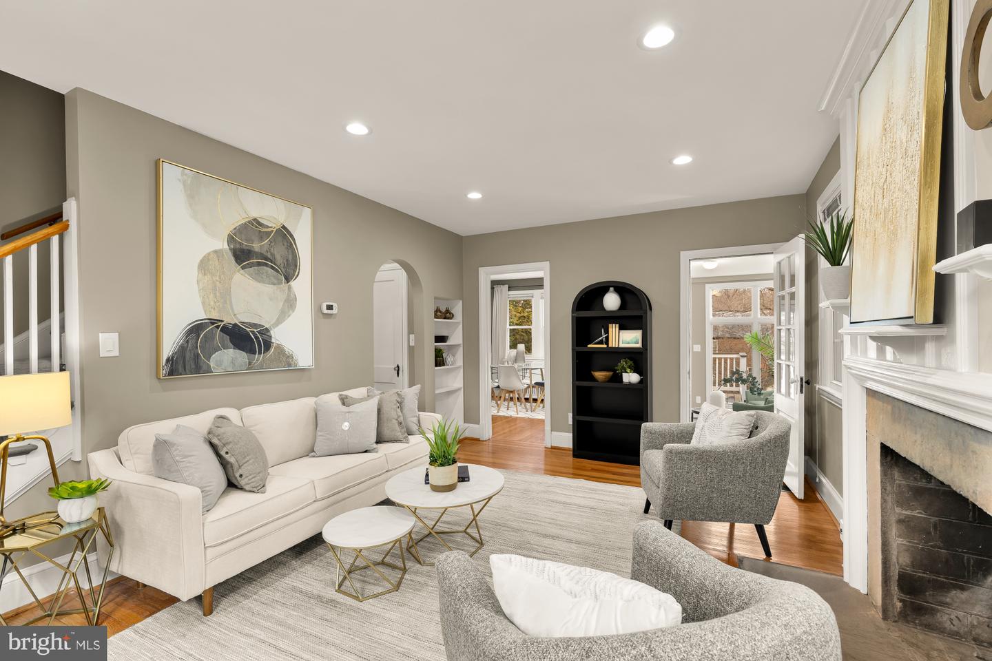 5413 31ST ST NW, WASHINGTON, District Of Columbia 20015, 4 Bedrooms Bedrooms, ,2 BathroomsBathrooms,Residential,For sale,5413 31ST ST NW,DCDC2247780 MLS # DCDC2247780