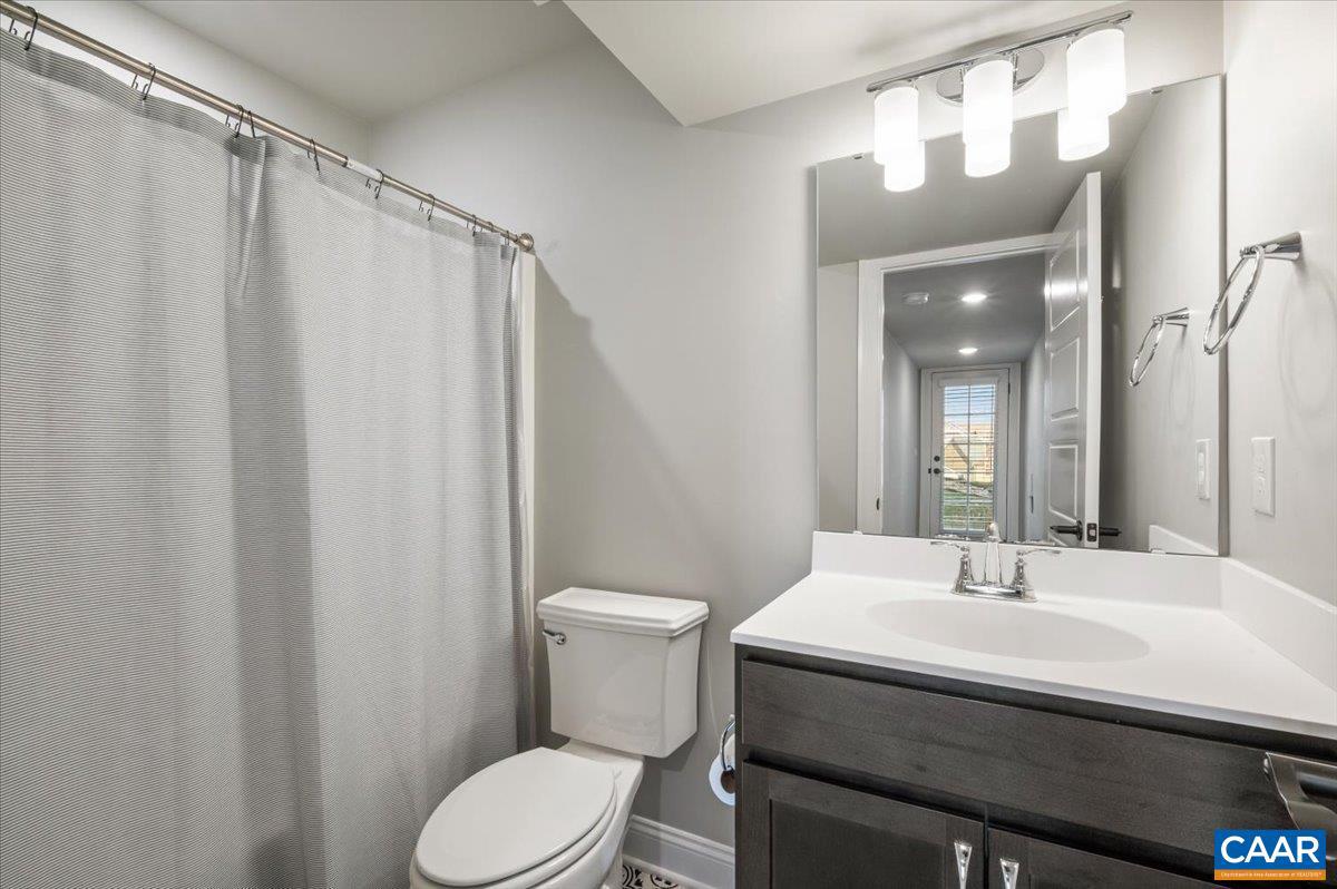 3421 THICKET RUN PL, CHARLOTTESVILLE, Virginia 22911, 5 Bedrooms Bedrooms, ,4 BathroomsBathrooms,Residential,For sale,3421 THICKET RUN PL,673668 MLS # 673668