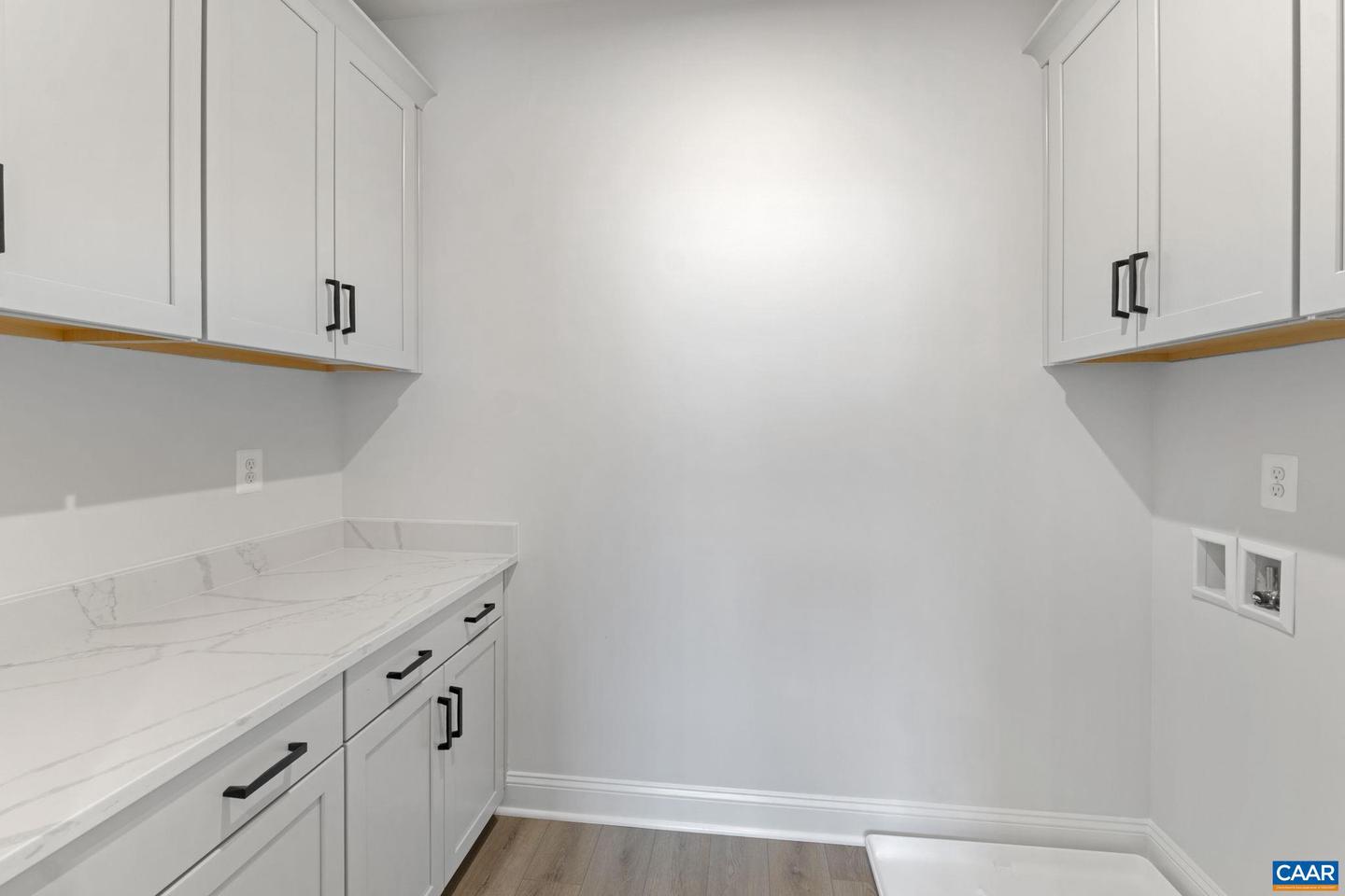 19F FARROW COVE, CHARLOTTESVILLE, Virginia 22901, 4 Bedrooms Bedrooms, ,2 BathroomsBathrooms,Residential,For sale,19F FARROW COVE,673669 MLS # 673669