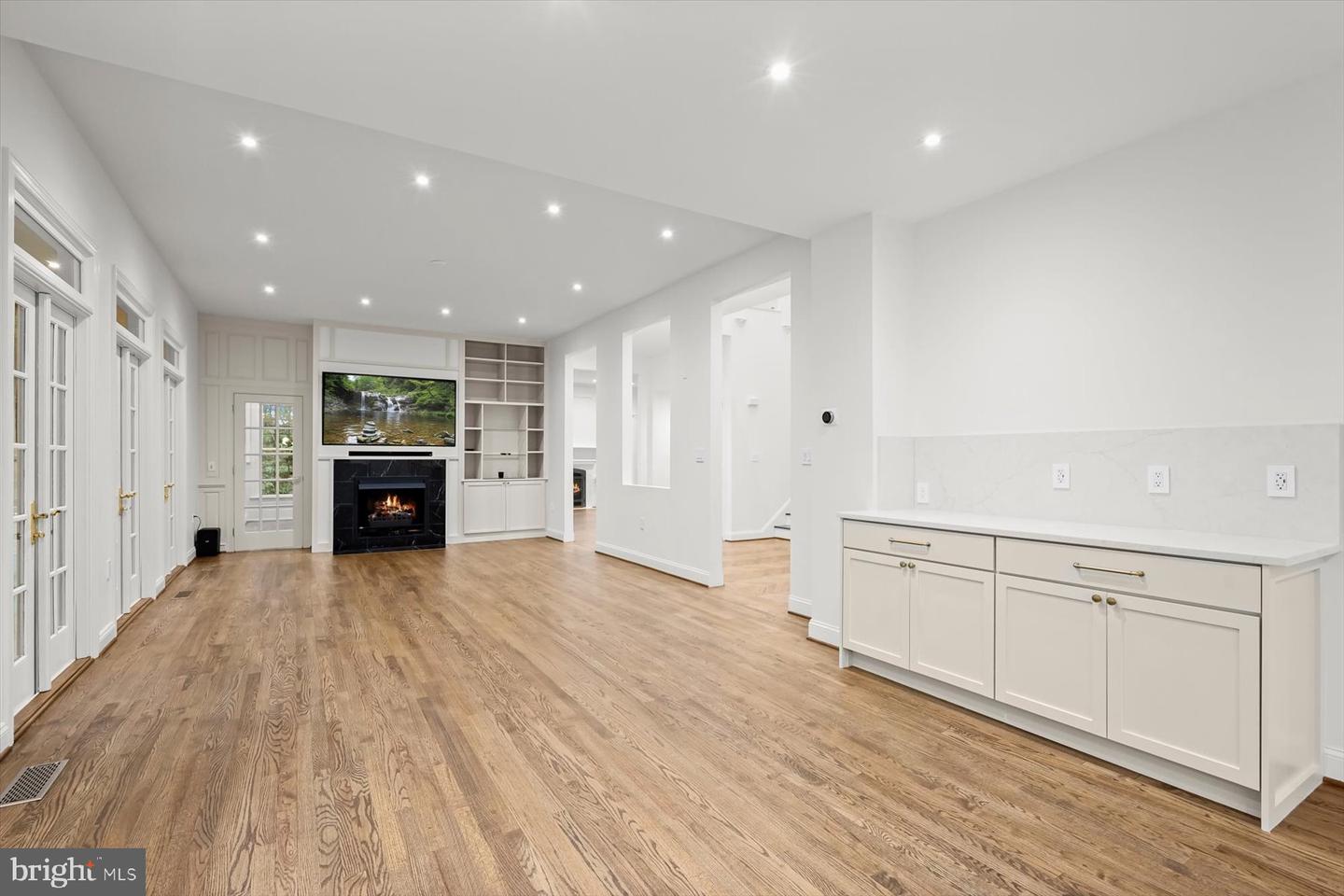 1404 WYNHURST LN, VIENNA, Virginia 22182, 5 Bedrooms Bedrooms, ,4 BathroomsBathrooms,Residential,For sale,1404 WYNHURST LN,VAFX2292770 MLS # VAFX2292770