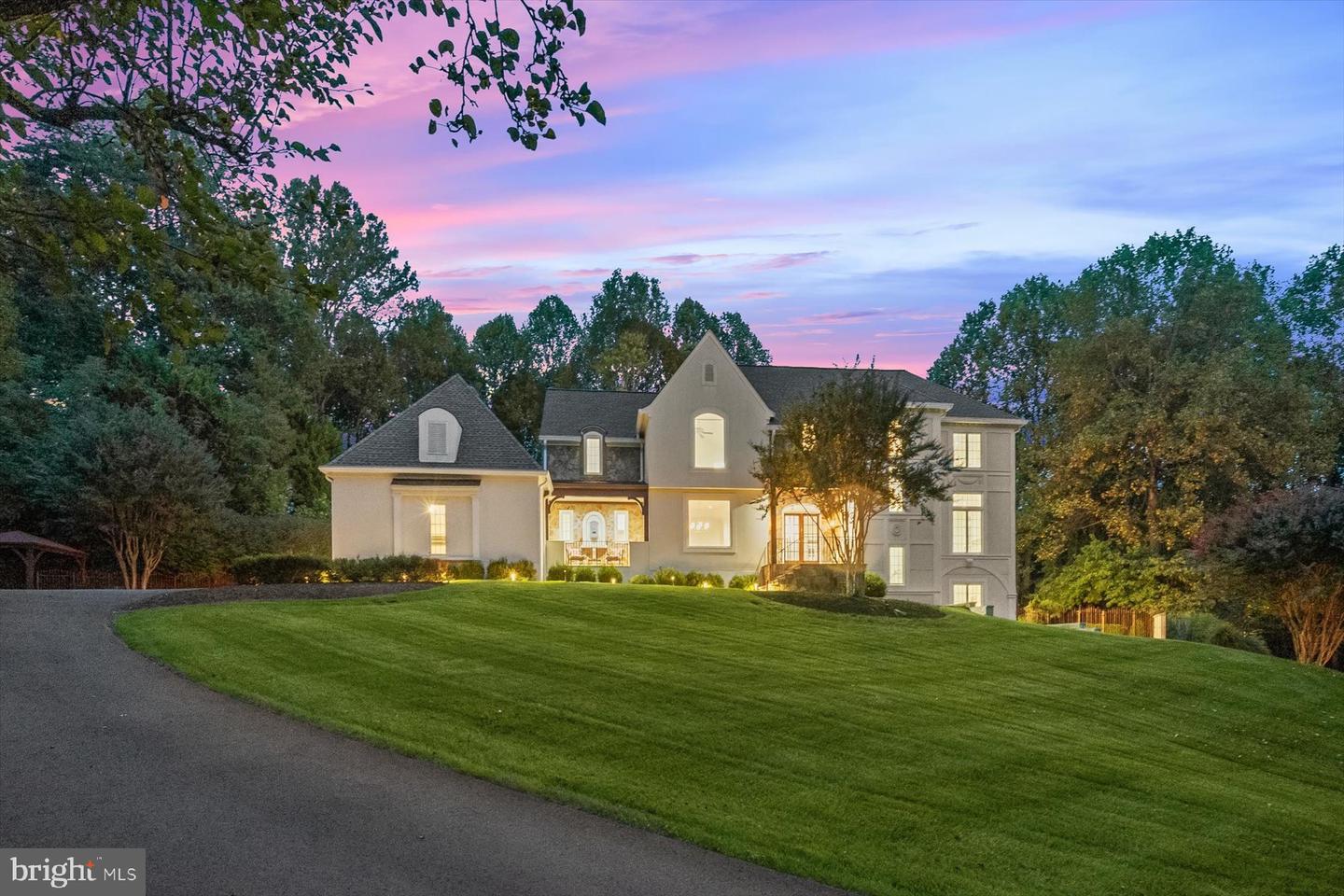 1404 WYNHURST LN, VIENNA, Virginia 22182, 5 Bedrooms Bedrooms, ,4 BathroomsBathrooms,Residential,For sale,1404 WYNHURST LN,VAFX2292770 MLS # VAFX2292770