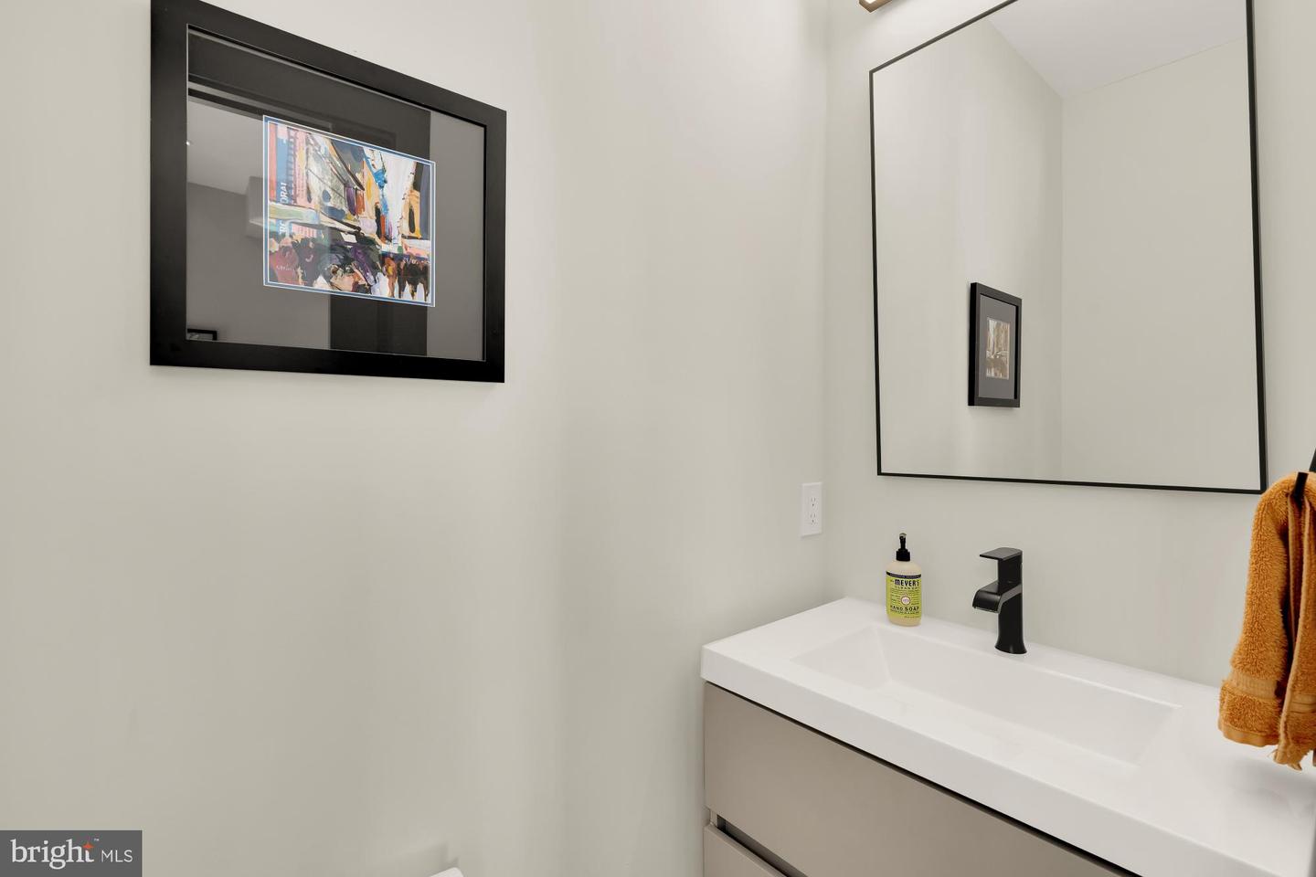 47 T ST NE, WASHINGTON, District Of Columbia 20002, 4 Bedrooms Bedrooms, ,3 BathroomsBathrooms,Residential,For sale,47 T ST NE,DCDC2247802 MLS # DCDC2247802