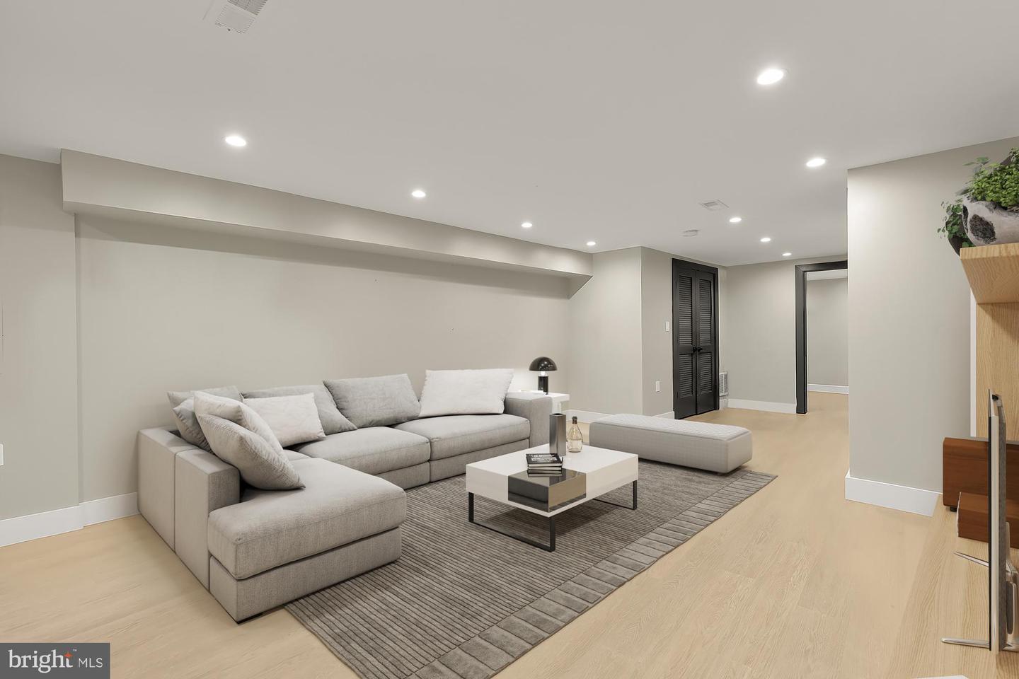 47 T ST NE, WASHINGTON, District Of Columbia 20002, 4 Bedrooms Bedrooms, ,3 BathroomsBathrooms,Residential,For sale,47 T ST NE,DCDC2247802 MLS # DCDC2247802