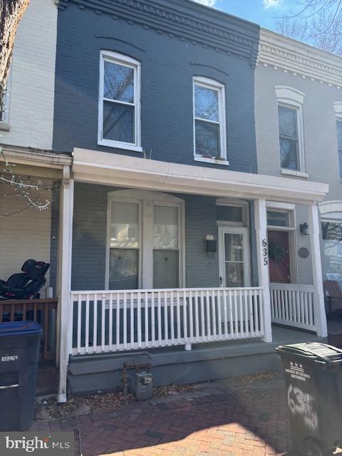 635 14TH PL NE, WASHINGTON, District Of Columbia 20002, 3 Bedrooms Bedrooms, ,1 BathroomBathrooms,Residential,For sale,635 14TH PL NE,DCDC2247804 MLS # DCDC2247804