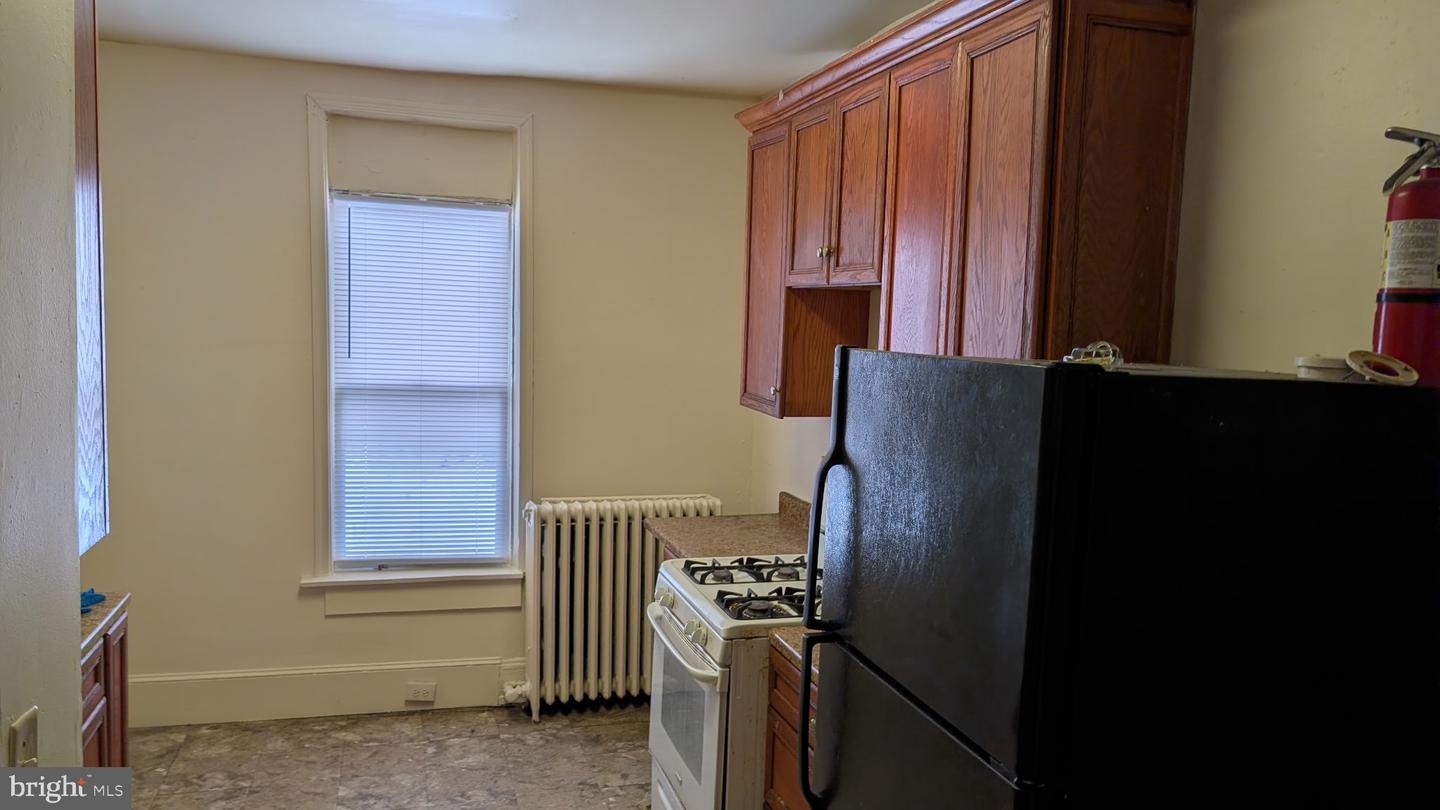 635 14TH PL NE, WASHINGTON, District Of Columbia 20002, 3 Bedrooms Bedrooms, ,1 BathroomBathrooms,Residential,For sale,635 14TH PL NE,DCDC2247804 MLS # DCDC2247804