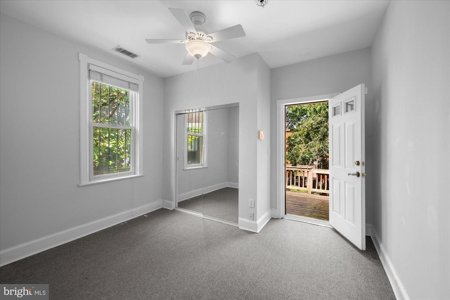 221 M ST NW, WASHINGTON, District Of Columbia 20001, 5 Bedrooms Bedrooms, 9 Rooms Rooms,3 BathroomsBathrooms,Residential,For sale,221 M ST NW,DCDC2247808 MLS # DCDC2247808