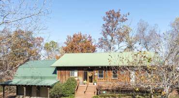 9225 HOWARDSVILLE TPKE, SCHUYLER, Virginia 22969, 3 Bedrooms Bedrooms, ,3 BathroomsBathrooms,Residential,For sale,9225 HOWARDSVILLE TPKE,673677 MLS # 673677