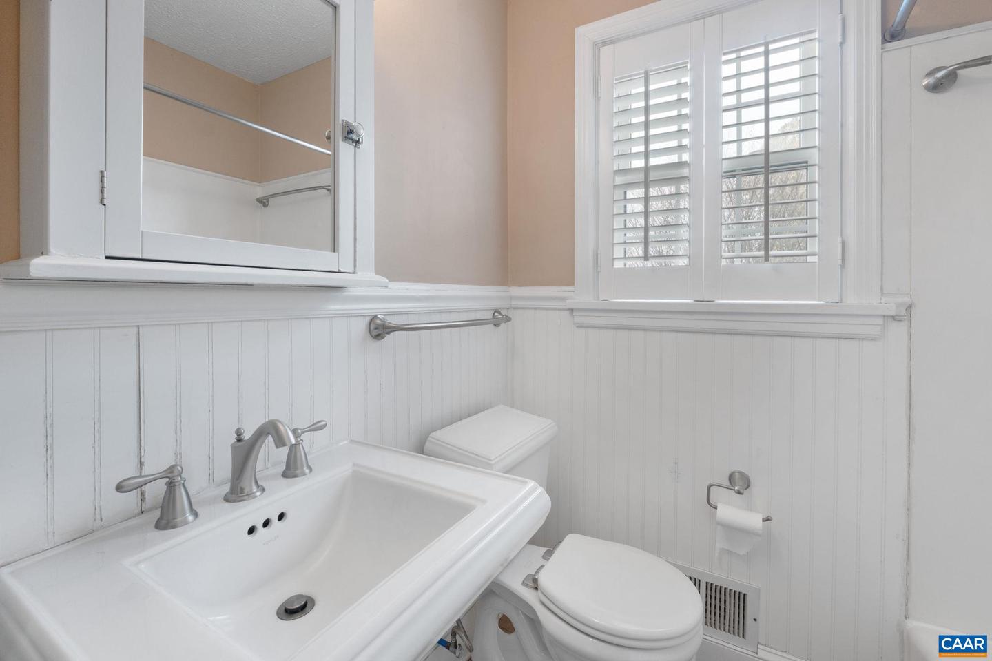 221 LEE AVE, ORANGE, Virginia 22960, 3 Bedrooms Bedrooms, ,2 BathroomsBathrooms,Residential,For sale,221 LEE AVE,673679 MLS # 673679 221 LEE AVE, ORANGE, Virginia 22960, 3 Bedrooms Bedrooms, ,2 BathroomsBathrooms,Residential,For sale,221 LEE AVE,673679 MLS # 673679