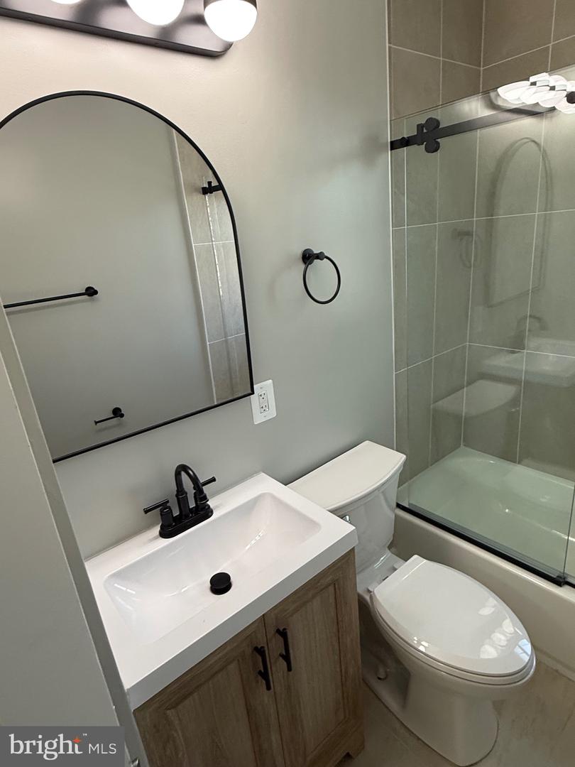 5049 8TH ST NE, WASHINGTON, District Of Columbia 20017, 3 Bedrooms Bedrooms, ,3 BathroomsBathrooms,Residential,For sale,5049 8TH ST NE,DCDC2247832 MLS # DCDC2247832