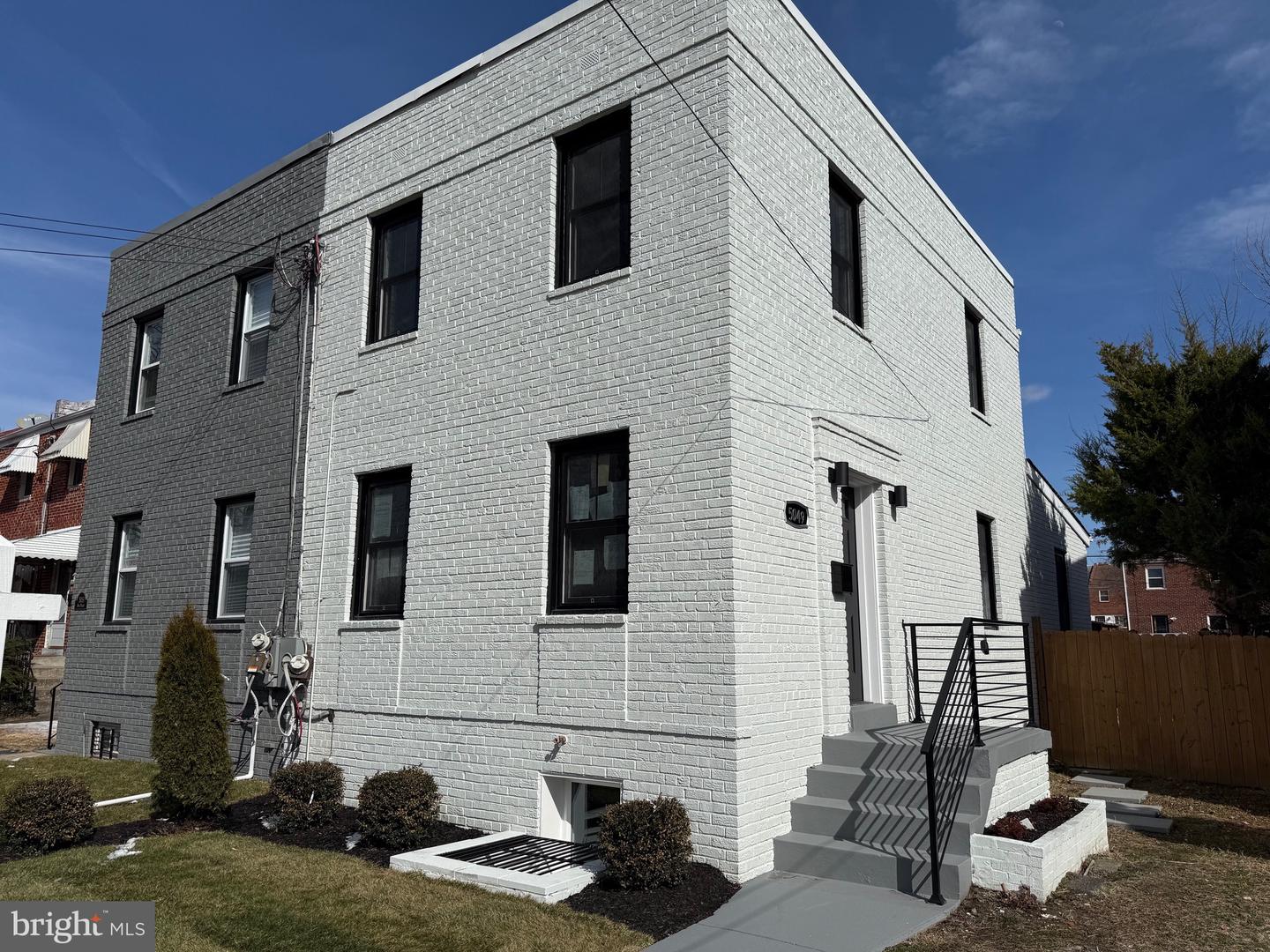 5049 8TH ST NE, WASHINGTON, District Of Columbia 20017, 3 Bedrooms Bedrooms, ,3 BathroomsBathrooms,Residential,For sale,5049 8TH ST NE,DCDC2247832 MLS # DCDC2247832