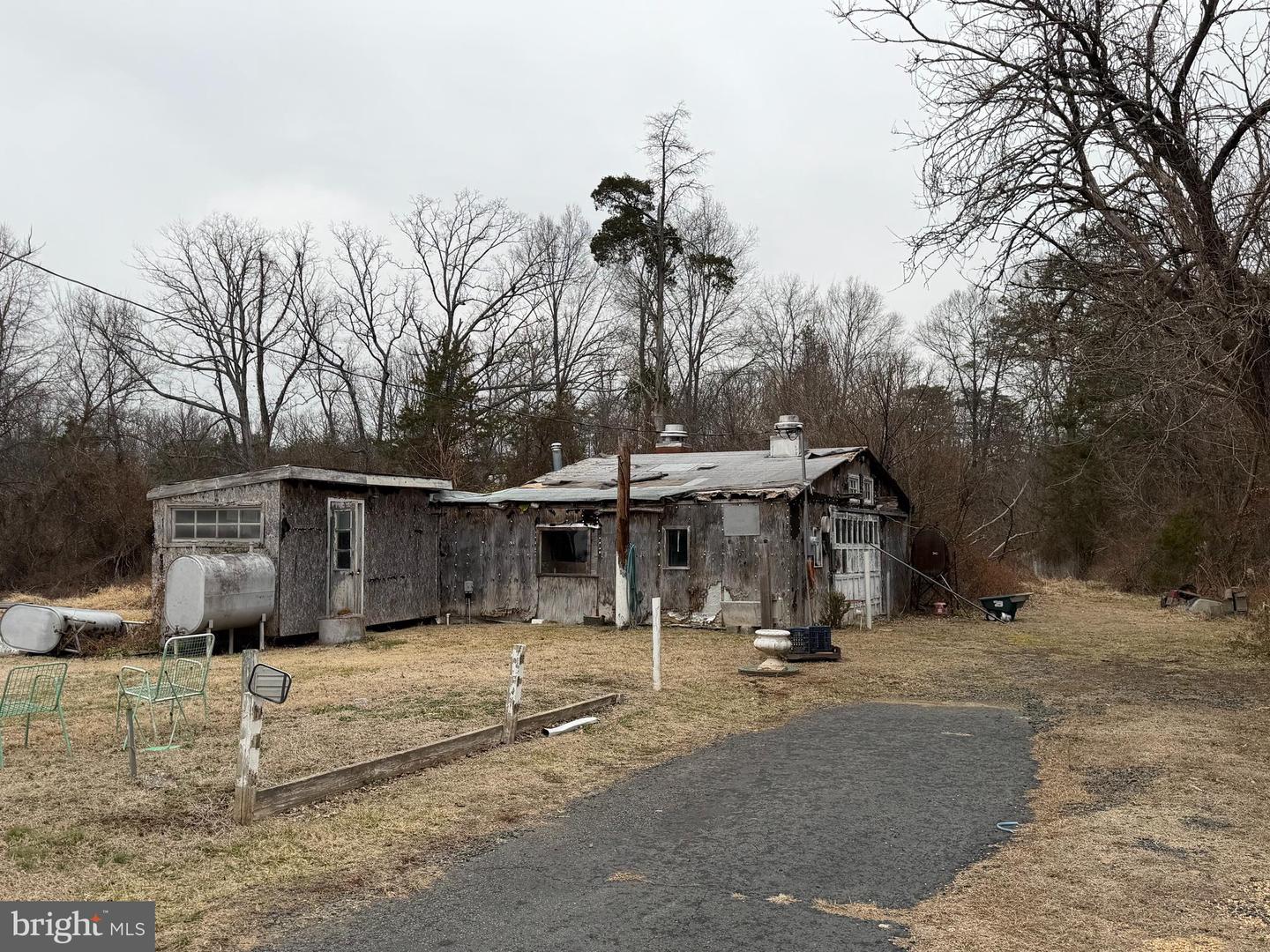 9163 OLD DUMFRIES RD, CATLETT, Virginia 20119, 4 Bedrooms Bedrooms, ,2 BathroomsBathrooms,Residential,For sale,9163 OLD DUMFRIES RD,VAFQ2020708 MLS # VAFQ2020708