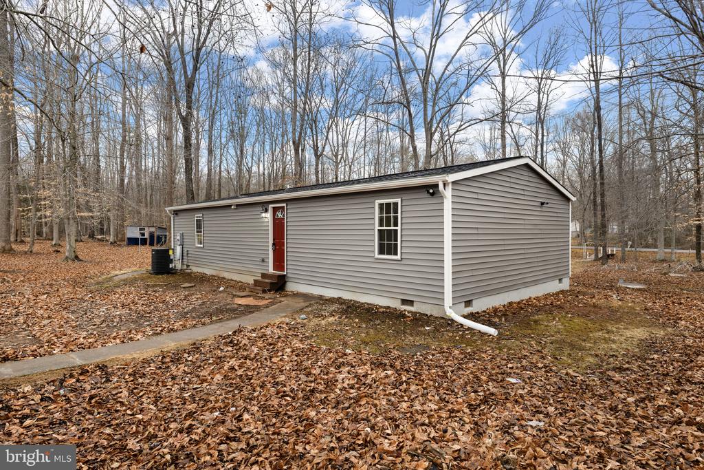 3125 DANBURY CIR, SPOTSYLVANIA, Virginia 22551, 3 Bedrooms Bedrooms, ,2 BathroomsBathrooms,Residential,3125 DANBURY CIR,VASP2039586 MLS # VASP2039586