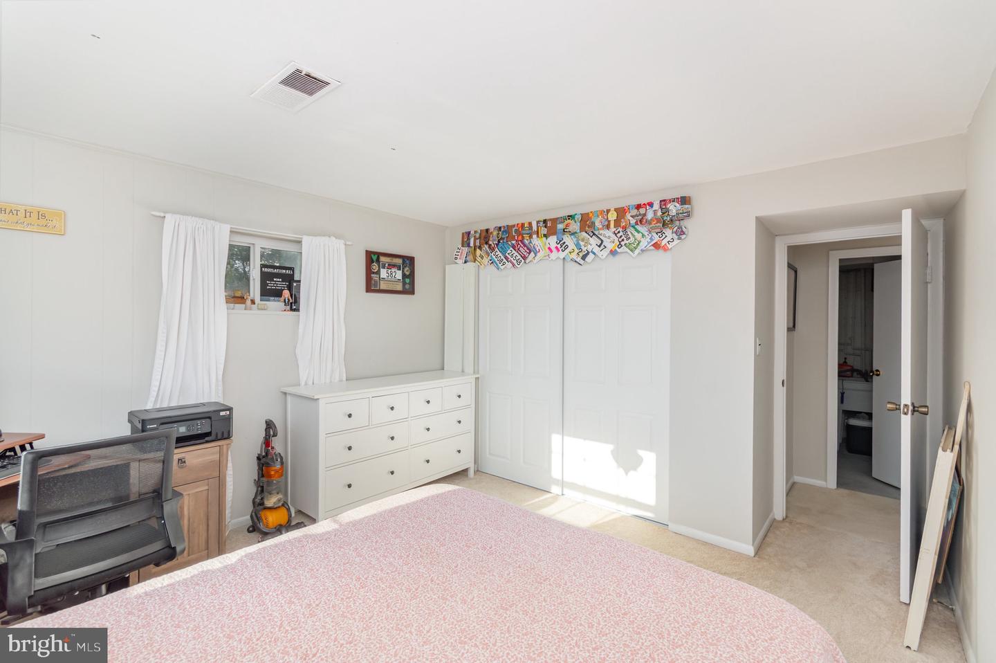 6208 REDWOOD LN, ALEXANDRIA, Virginia 22310, 5 Bedrooms Bedrooms, 11 Rooms Rooms,3 BathroomsBathrooms,Residential,For sale,6208 REDWOOD LN,VAFX2275388 MLS # VAFX2275388