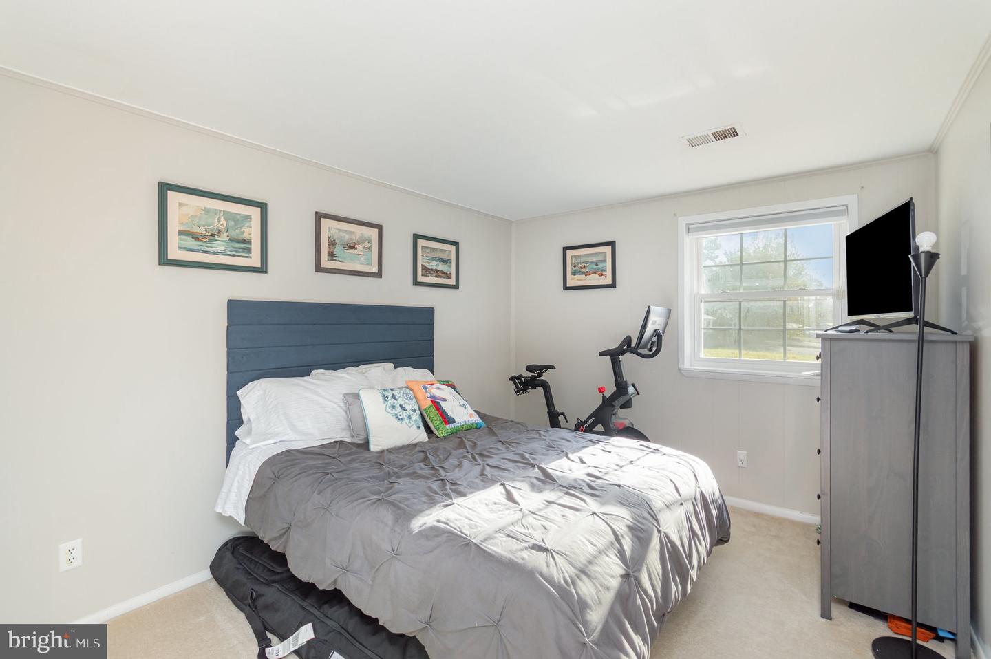 6208 REDWOOD LN, ALEXANDRIA, Virginia 22310, 5 Bedrooms Bedrooms, 11 Rooms Rooms,3 BathroomsBathrooms,Residential,For sale,6208 REDWOOD LN,VAFX2275388 MLS # VAFX2275388