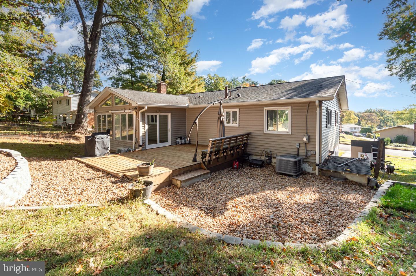 6208 REDWOOD LN, ALEXANDRIA, Virginia 22310, 5 Bedrooms Bedrooms, 11 Rooms Rooms,3 BathroomsBathrooms,Residential,For sale,6208 REDWOOD LN,VAFX2275388 MLS # VAFX2275388