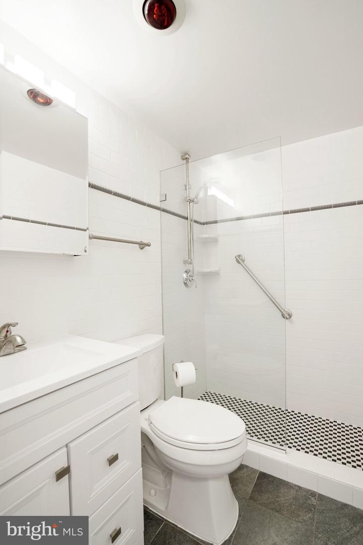 6621 WAKEFIELD DR #418, ALEXANDRIA, Virginia 22307, 1 Bedroom Bedrooms, ,1 BathroomBathrooms,Residential,For sale,6621 WAKEFIELD DR #418,VAFX2279550 MLS # VAFX2279550 6621 WAKEFIELD DR #418, ALEXANDRIA, Virginia 22307, 1 Bedroom Bedrooms, ,1 BathroomBathrooms,Residential,For sale,6621 WAKEFIELD DR #418,VAFX2279550 MLS # VAFX2279550