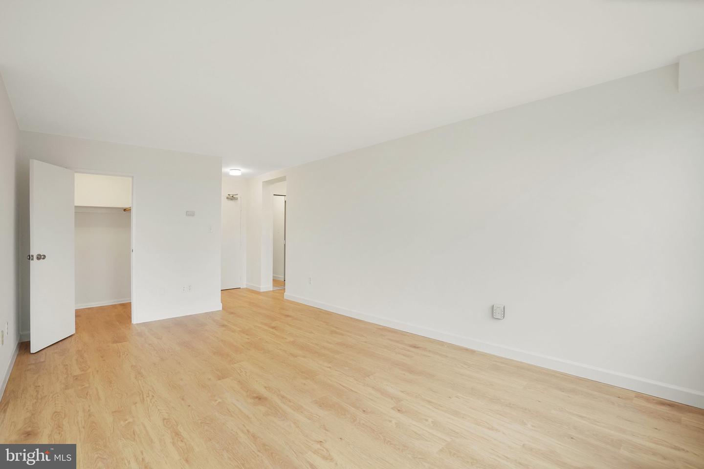 6621 WAKEFIELD DR #418, ALEXANDRIA, Virginia 22307, 1 Bedroom Bedrooms, ,1 BathroomBathrooms,Residential,For sale,6621 WAKEFIELD DR #418,VAFX2279550 MLS # VAFX2279550 6621 WAKEFIELD DR #418, ALEXANDRIA, Virginia 22307, 1 Bedroom Bedrooms, ,1 BathroomBathrooms,Residential,For sale,6621 WAKEFIELD DR #418,VAFX2279550 MLS # VAFX2279550