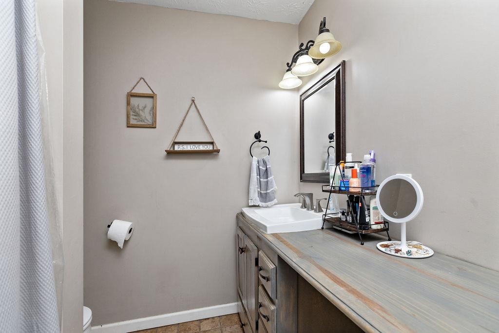 149 CHINA CLAY RD, STUARTS DRAFT, Virginia 24477, 3 Bedrooms Bedrooms, ,2 BathroomsBathrooms,Residential,149 CHINA CLAY RD,673693 MLS # 673693