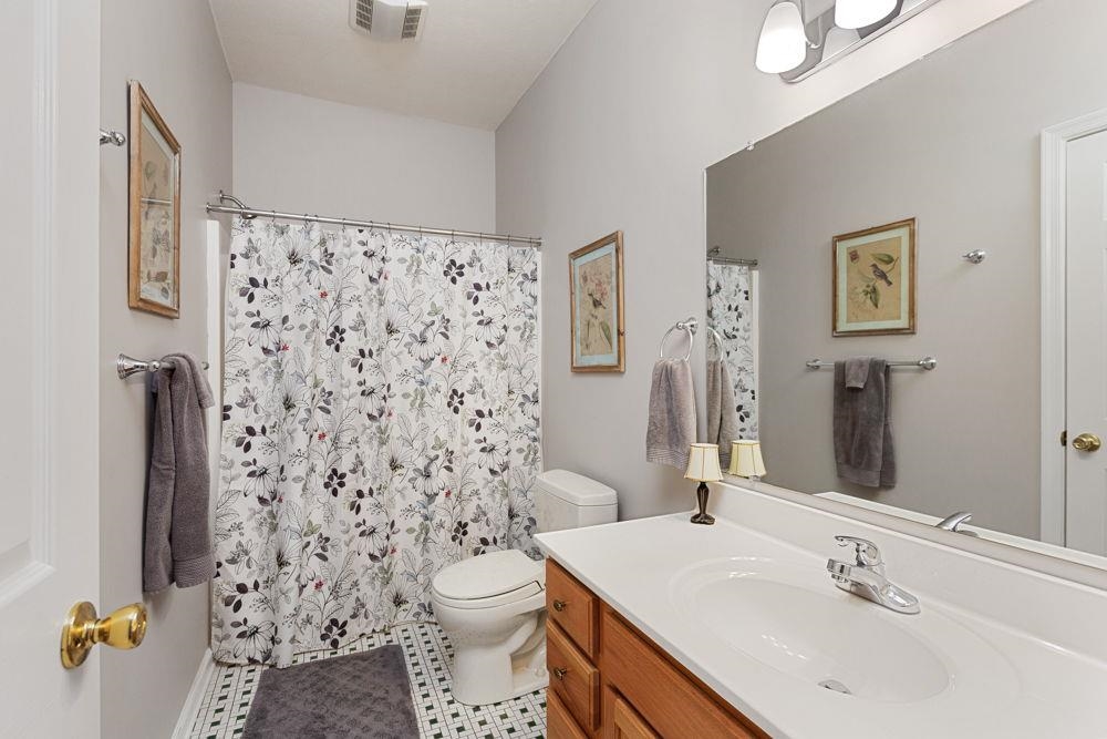 294 RIDGEWOOD AVE, BROADWAY, Virginia 22815, 4 Bedrooms Bedrooms, ,3 BathroomsBathrooms,Residential,294 RIDGEWOOD AVE,673697 MLS # 673697