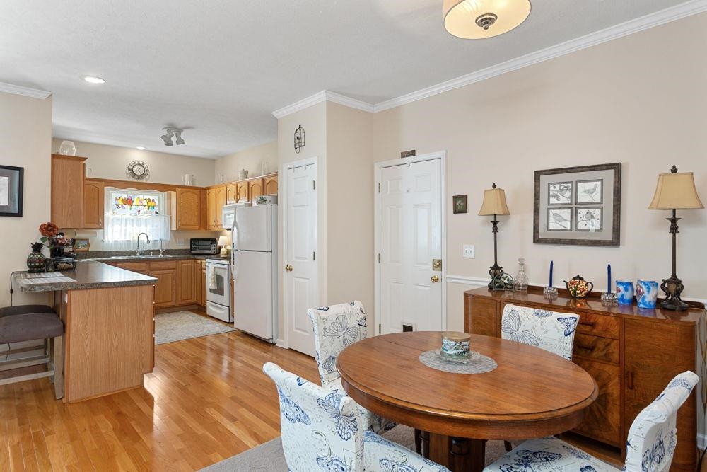 294 RIDGEWOOD AVE, BROADWAY, Virginia 22815, 4 Bedrooms Bedrooms, ,3 BathroomsBathrooms,Residential,294 RIDGEWOOD AVE,673697 MLS # 673697