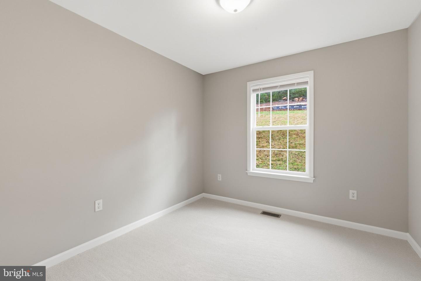 139 WAMBACH CT, FRONT ROYAL, Virginia 22630, 3 Bedrooms Bedrooms, 8 Rooms Rooms,2 BathroomsBathrooms,Residential,For sale,139 WAMBACH CT,VAWR2012876 MLS # VAWR2012876