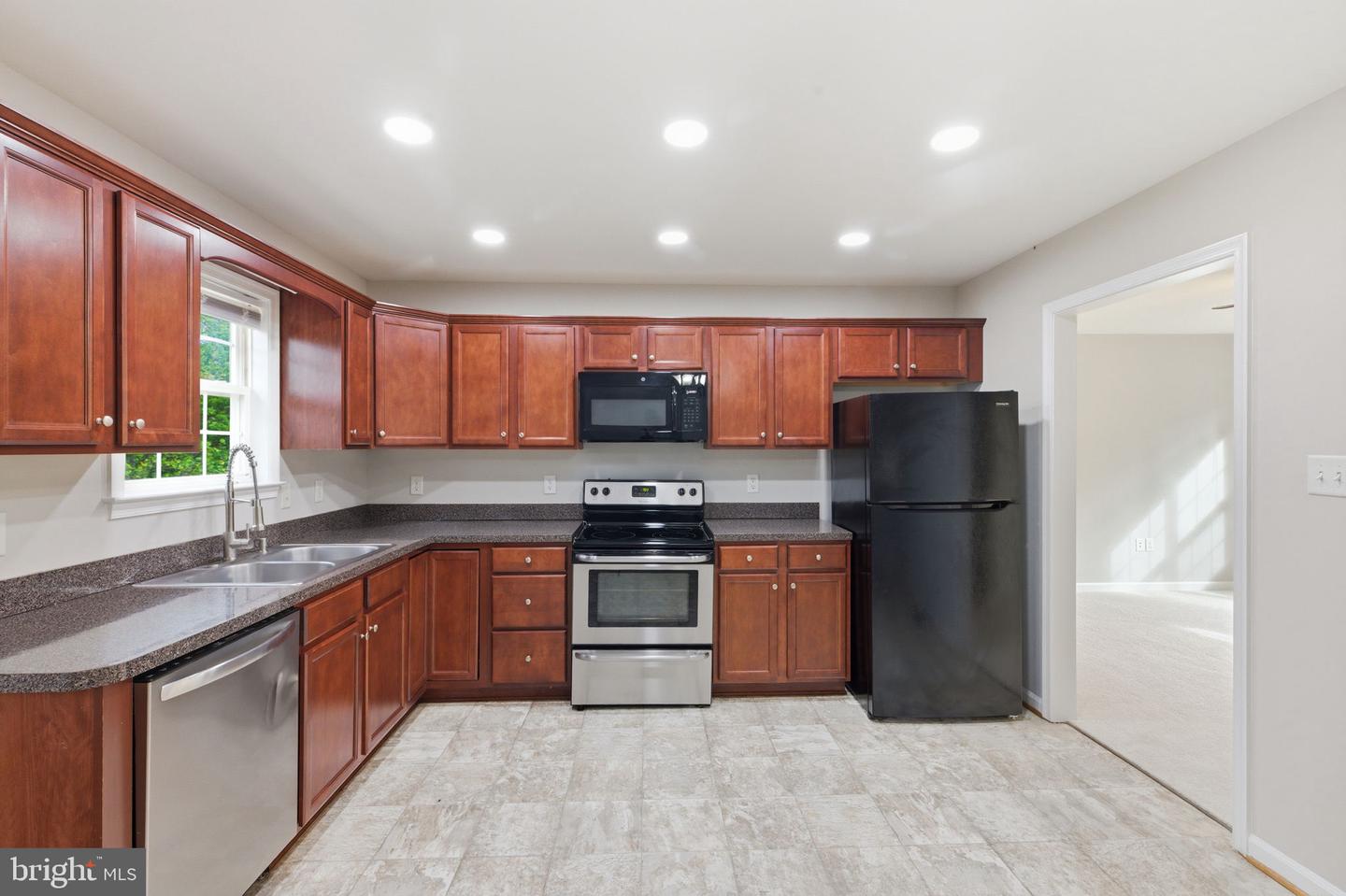 139 WAMBACH CT, FRONT ROYAL, Virginia 22630, 3 Bedrooms Bedrooms, 8 Rooms Rooms,2 BathroomsBathrooms,Residential,For sale,139 WAMBACH CT,VAWR2012876 MLS # VAWR2012876