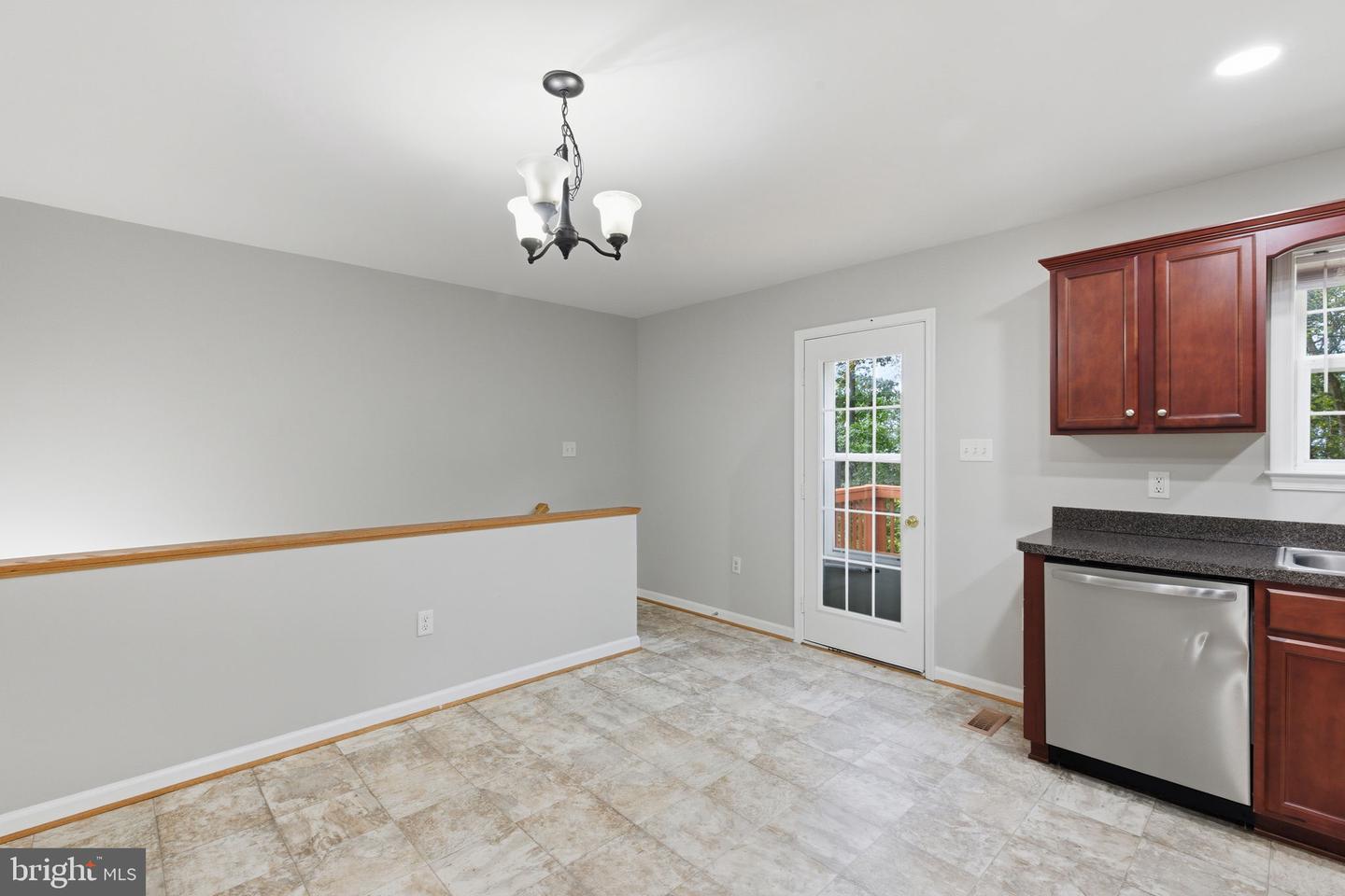 139 WAMBACH CT, FRONT ROYAL, Virginia 22630, 3 Bedrooms Bedrooms, 8 Rooms Rooms,2 BathroomsBathrooms,Residential,For sale,139 WAMBACH CT,VAWR2012876 MLS # VAWR2012876