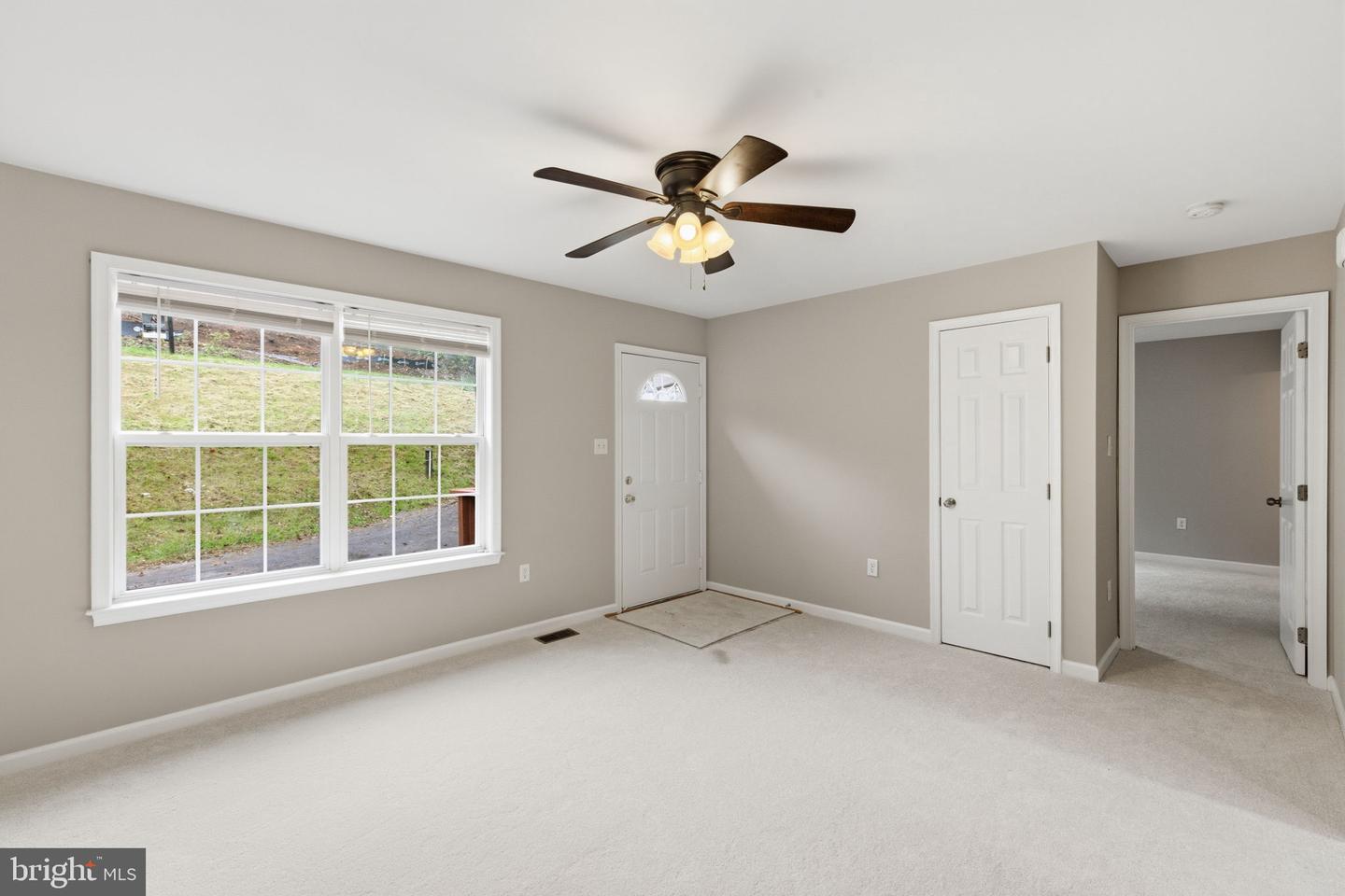 139 WAMBACH CT, FRONT ROYAL, Virginia 22630, 3 Bedrooms Bedrooms, 8 Rooms Rooms,2 BathroomsBathrooms,Residential,For sale,139 WAMBACH CT,VAWR2012876 MLS # VAWR2012876