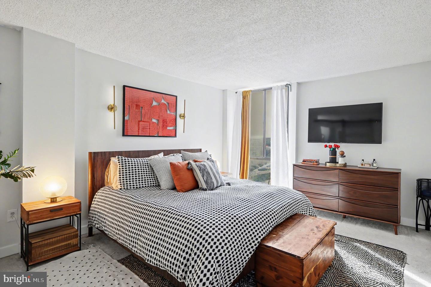 5300 HOLMES RUN PKWY #615, ALEXANDRIA, Virginia 22304, 3 Bedrooms Bedrooms, ,2 BathroomsBathrooms,Residential,For sale,5300 HOLMES RUN PKWY #615,VAAX2052166 MLS # VAAX2052166