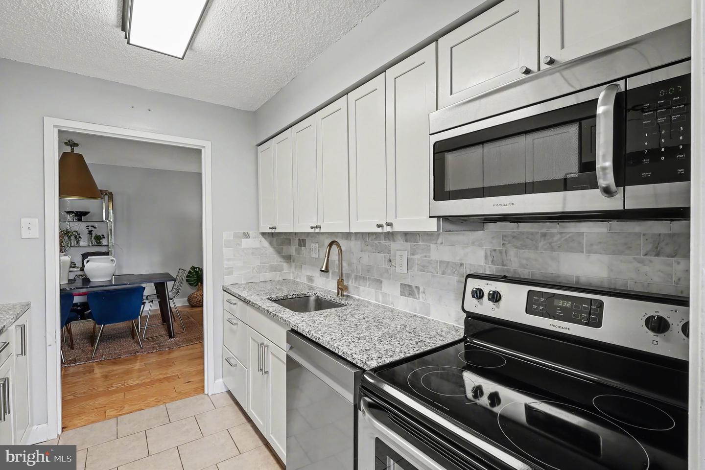 5300 HOLMES RUN PKWY #615, ALEXANDRIA, Virginia 22304, 3 Bedrooms Bedrooms, ,2 BathroomsBathrooms,Residential,For sale,5300 HOLMES RUN PKWY #615,VAAX2052166 MLS # VAAX2052166