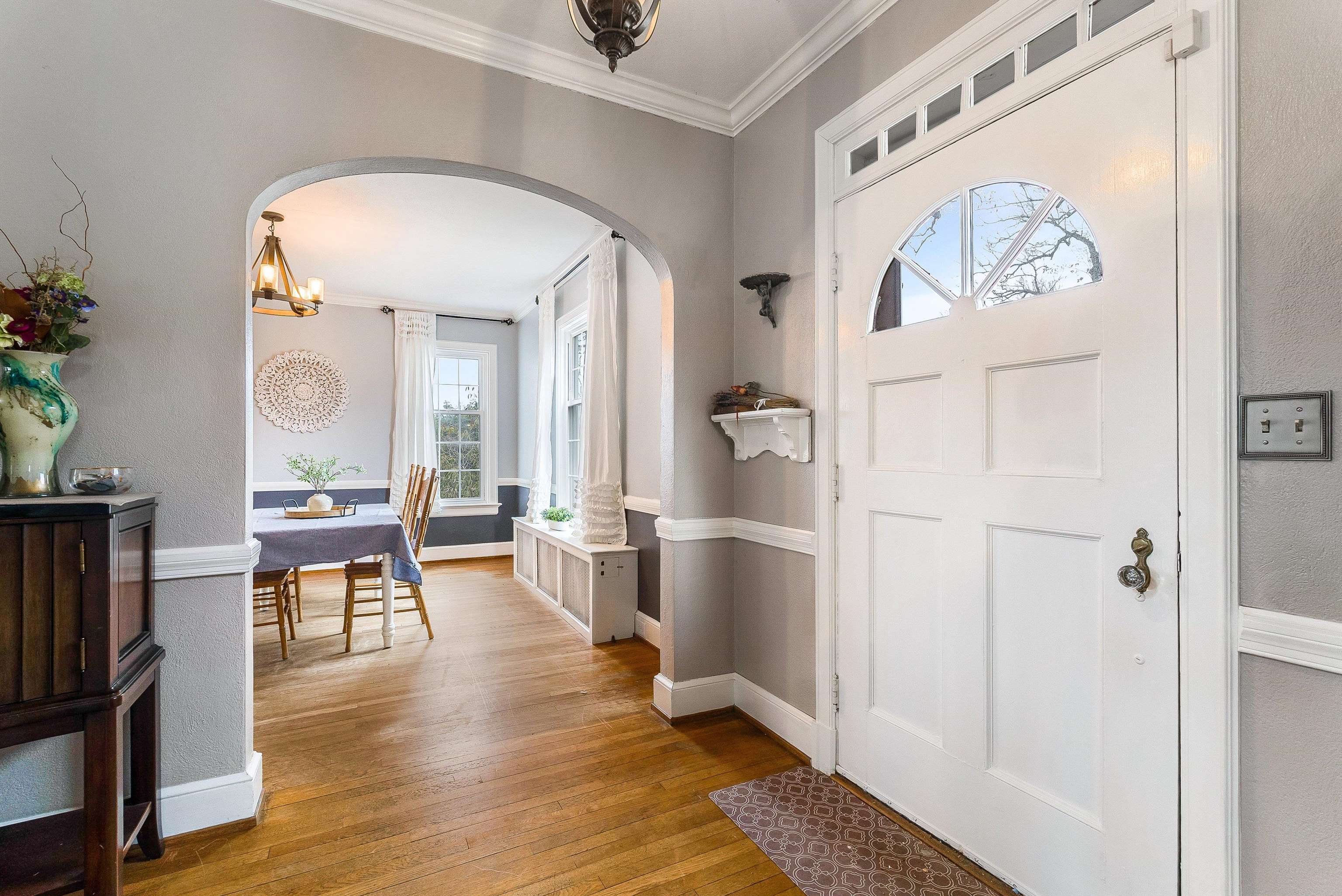 701 ROSSER AVE, WAYNESBORO, Virginia 22980, 4 Bedrooms Bedrooms, ,1 BathroomBathrooms,Residential,701 ROSSER AVE,673707 MLS # 673707 701 ROSSER AVE, WAYNESBORO, Virginia 22980, 4 Bedrooms Bedrooms, ,1 BathroomBathrooms,Residential,701 ROSSER AVE,673707 MLS # 673707