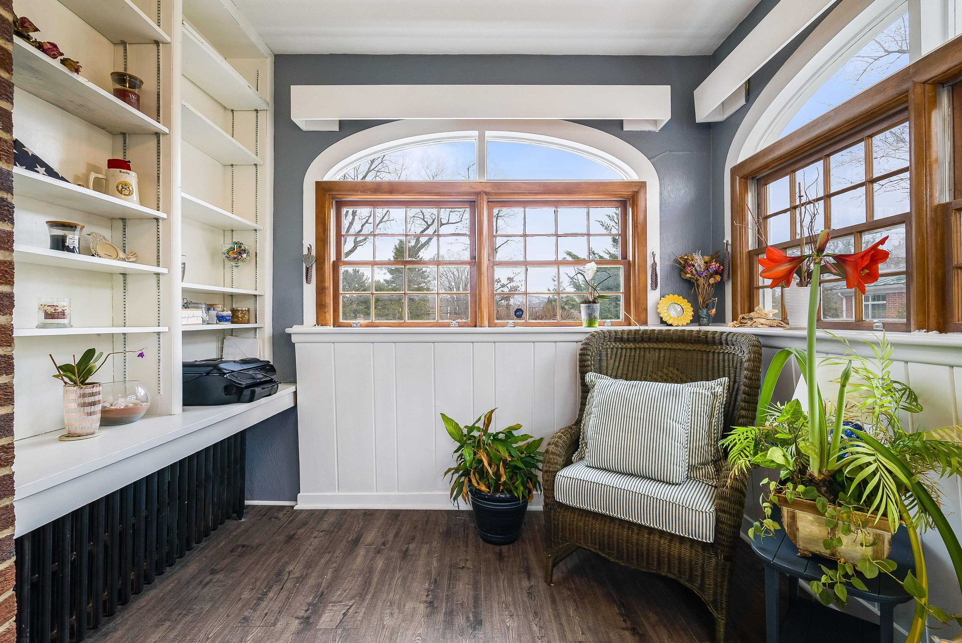 701 ROSSER AVE, WAYNESBORO, Virginia 22980, 4 Bedrooms Bedrooms, ,1 BathroomBathrooms,Residential,701 ROSSER AVE,673707 MLS # 673707 701 ROSSER AVE, WAYNESBORO, Virginia 22980, 4 Bedrooms Bedrooms, ,1 BathroomBathrooms,Residential,701 ROSSER AVE,673707 MLS # 673707