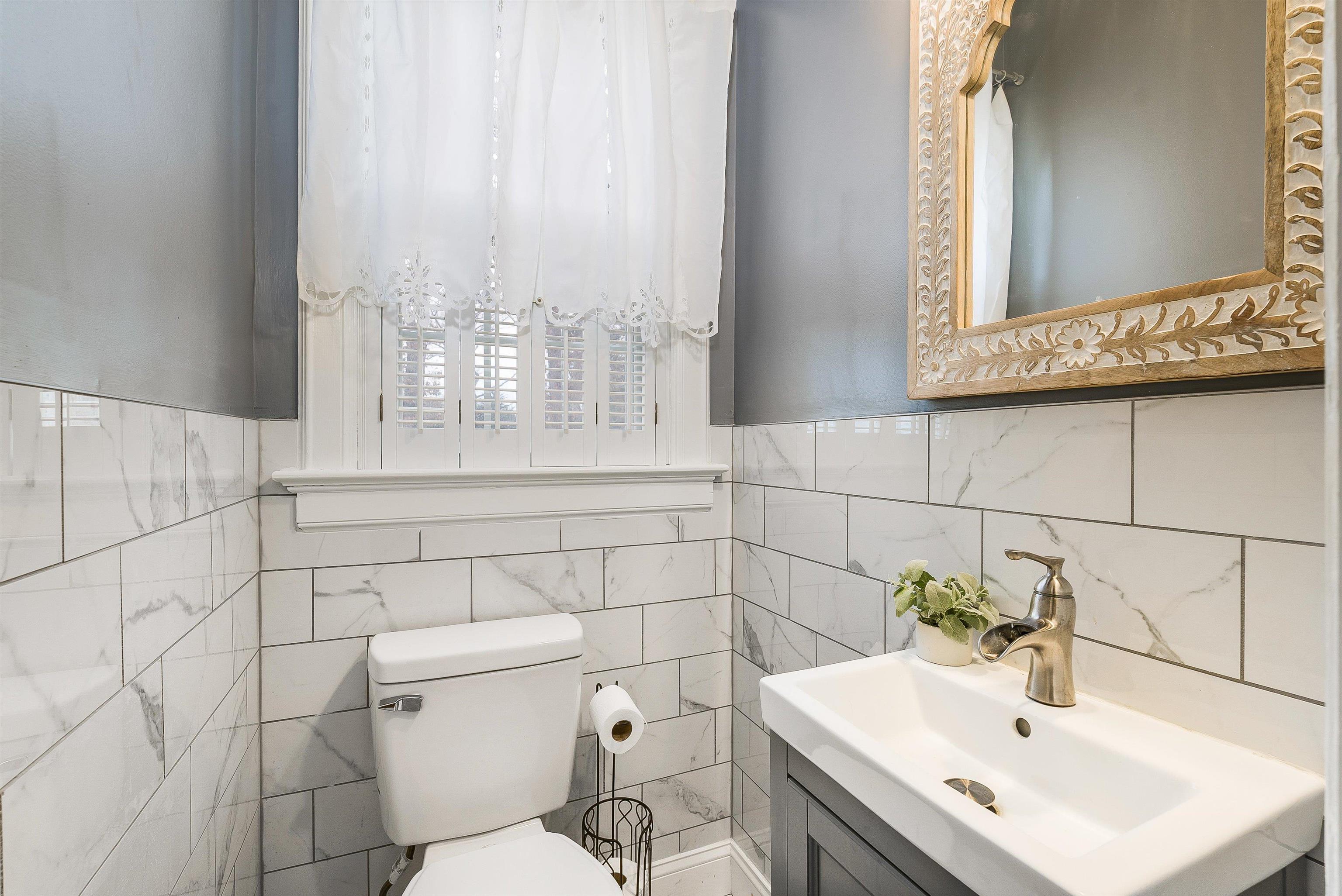 701 ROSSER AVE, WAYNESBORO, Virginia 22980, 4 Bedrooms Bedrooms, ,1 BathroomBathrooms,Residential,701 ROSSER AVE,673707 MLS # 673707 701 ROSSER AVE, WAYNESBORO, Virginia 22980, 4 Bedrooms Bedrooms, ,1 BathroomBathrooms,Residential,701 ROSSER AVE,673707 MLS # 673707