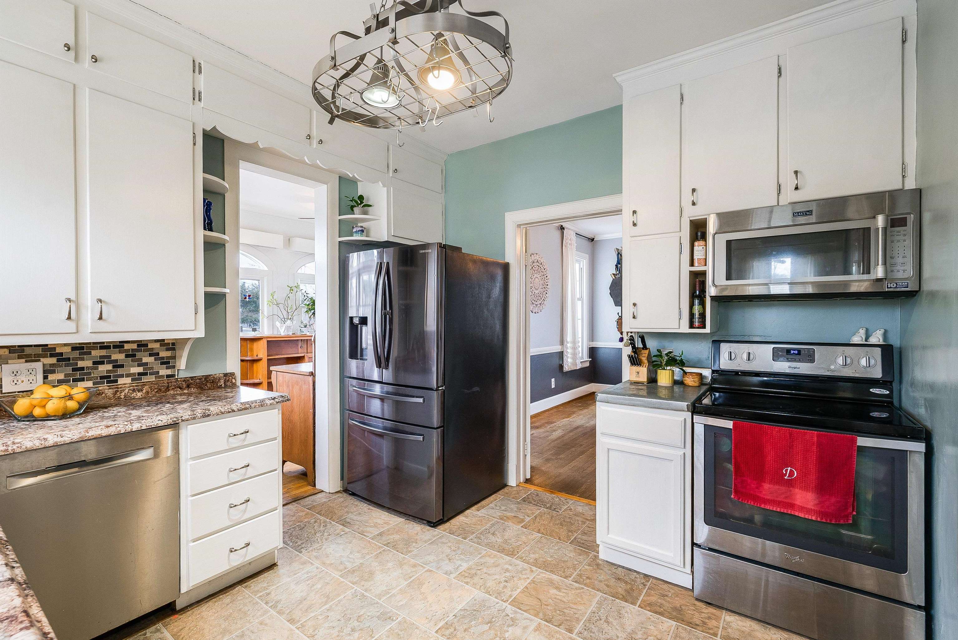 701 ROSSER AVE, WAYNESBORO, Virginia 22980, 4 Bedrooms Bedrooms, ,1 BathroomBathrooms,Residential,701 ROSSER AVE,673707 MLS # 673707 701 ROSSER AVE, WAYNESBORO, Virginia 22980, 4 Bedrooms Bedrooms, ,1 BathroomBathrooms,Residential,701 ROSSER AVE,673707 MLS # 673707