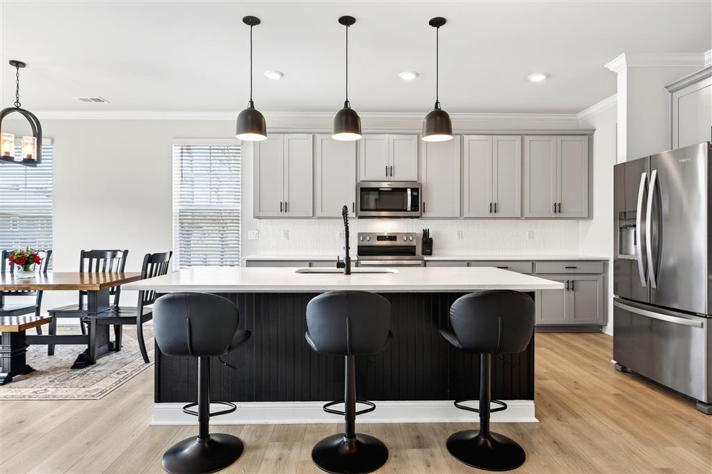 20 AVONWOODS CT, STAUNTON, Virginia 24401, 4 Bedrooms Bedrooms, ,3 BathroomsBathrooms,Residential,20 AVONWOODS CT,673712 MLS # 673712