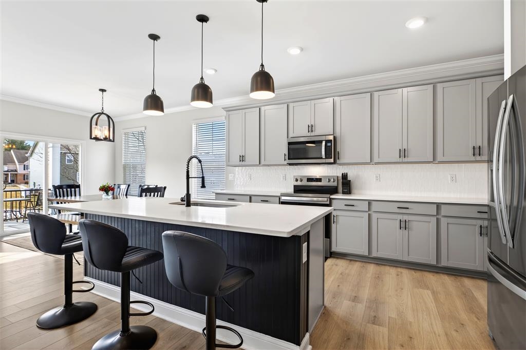 20 AVONWOODS CT, STAUNTON, Virginia 24401, 4 Bedrooms Bedrooms, ,3 BathroomsBathrooms,Residential,20 AVONWOODS CT,673712 MLS # 673712