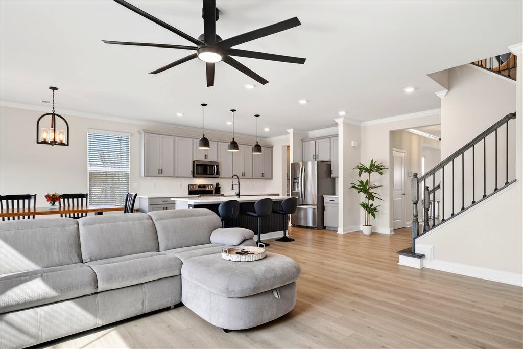 20 AVONWOODS CT, STAUNTON, Virginia 24401, 4 Bedrooms Bedrooms, ,3 BathroomsBathrooms,Residential,20 AVONWOODS CT,673712 MLS # 673712