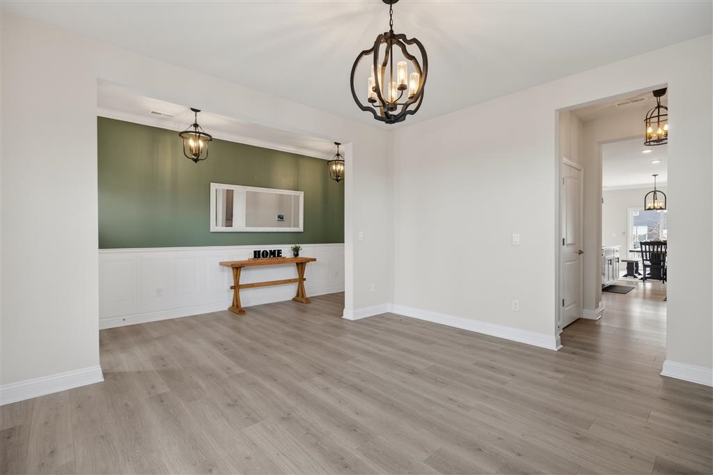 20 AVONWOODS CT, STAUNTON, Virginia 24401, 4 Bedrooms Bedrooms, ,3 BathroomsBathrooms,Residential,20 AVONWOODS CT,673712 MLS # 673712