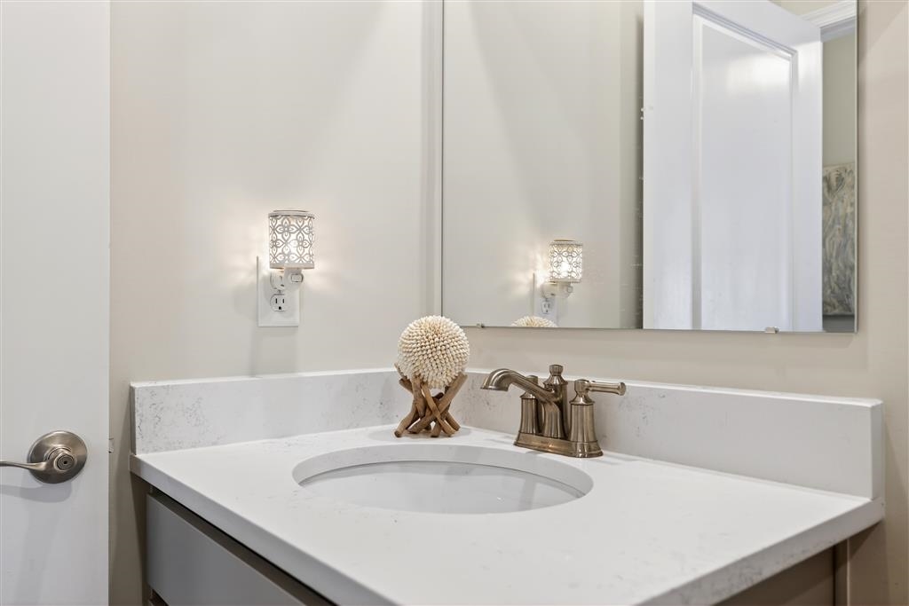 20 AVONWOODS CT, STAUNTON, Virginia 24401, 4 Bedrooms Bedrooms, ,3 BathroomsBathrooms,Residential,20 AVONWOODS CT,673712 MLS # 673712