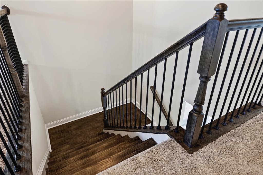 20 AVONWOODS CT, STAUNTON, Virginia 24401, 4 Bedrooms Bedrooms, ,3 BathroomsBathrooms,Residential,20 AVONWOODS CT,673712 MLS # 673712