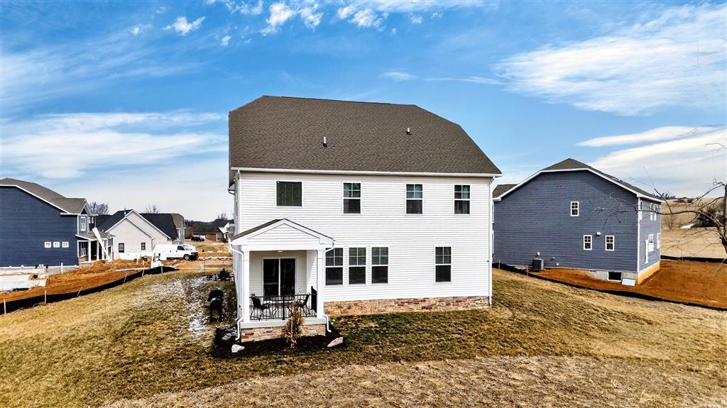 20 AVONWOODS CT, STAUNTON, Virginia 24401, 4 Bedrooms Bedrooms, ,3 BathroomsBathrooms,Residential,20 AVONWOODS CT,673712 MLS # 673712